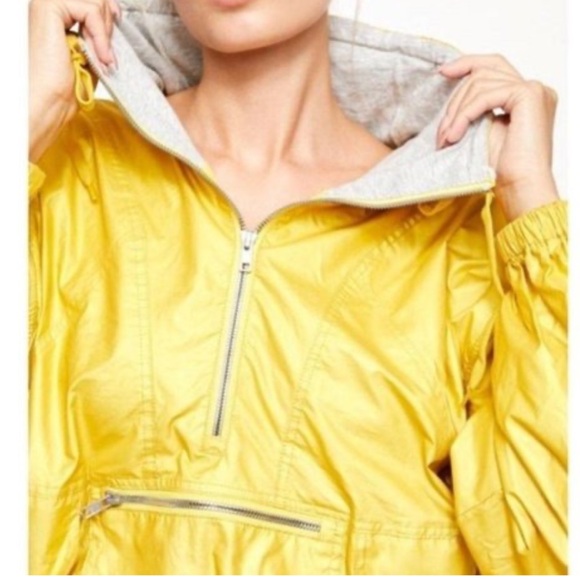 NEW Free People Movement LARGE Moonlight Reflective Jack Jacket Gold Crop - Picture 3 of 10